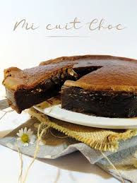 J En Reprendrai Bien Un Bout Mi Cuit Choc Sur Une Base De Fondant Baulois Fondant Baulois Gateau Fondant Fondant