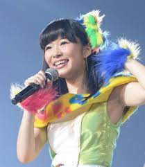 HKT48 指原莉乃 楽屋は“猿の毛づくろい” ファンからワキ毛の注意も！ (2015年10月27日) - エキサイトニュース