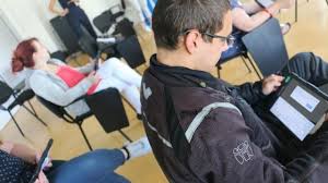 Vous pouvez maintenant recharger votre crédit mobile la poste mobile avec le code de rechargement carte la poste reçu ! Code De La Route La Poste Fait Desormais Passer L Examen A Nantes Saint Nazaire Maville Com