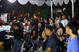 Doa penghiburan untuk keluarga yang meninggal. Keluarga Gelar Ibadah Penghiburan Mike Mohede