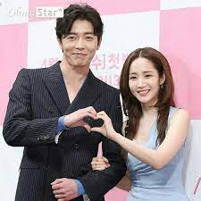 There are edgy suspense dramas that focus on sensitive life issues. Press Conference An Upcoming Korean Drama Her Private Life Korean Drama Private Life Park Min Young