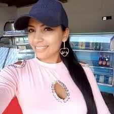 Karen Garces's Instagram, Twitter & Facebook