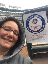 Kim Hadaway's Instagram, Twitter & Facebook