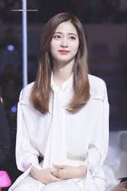 Dedicated To Female Kpop Idols In 2020 Tzuyu Twice Girl Bands Kpop Girl Groups