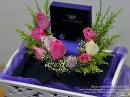 So kita lihat salah satu cara menggubah bunga untuk hantaran kawin.versi saya. Alas Dulang Hantaran Inspires By Fieyza Hantaran Creative Touch