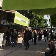 Photos De L Etablissement Pomme De Pain Avenue Bourguiba A Tunis Qui N Applique Pas Les Reductio Pomme De Pain Tunis Tripadvisor
