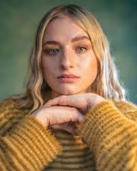 Andrea Simkins's Instagram, Twitter & Facebook