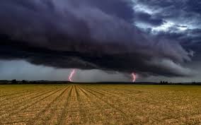 Avem 3 stiri despre ciclon romania. AlertÄƒ Meteo Un Ciclon Loveste Romania Luni Noapte Furtuni Violente In ToatÄƒ Å£ara