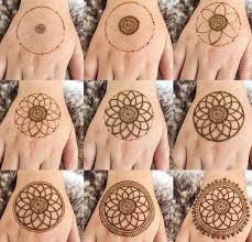 Motif henna pemula kecantikan dan keindahan henna tak jarang membuat seni lukis ini kerap dijadikan bahan pembelajaran bagi para pemula yang ingin mempraktekkan ke dalam kehidupan sehari hari. Membuat Henna Langkah Demi Langkah Untuk Pemula Versi Terbaru Untuk Android Unduh Apk