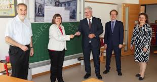 4.7 stern(e) von 0 bewertungen. Pax Bank Unterstutzt Digitalisierung Der Domsingschule Bistum Aachen