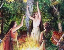 LAS MUJERES CELTAS :DRUIDESAS O DRIADAS