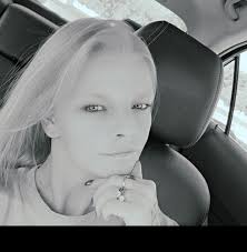 Can tie dye powder be used to color resin?