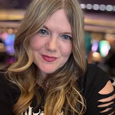 Can the camera be viewed online with a computer?