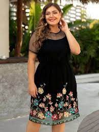Detailed floral embroidery and delicate double spaghetti straps create a gown that simply stuns. Plus Floral Embroidered Mesh Overlay Dress Shein Eur