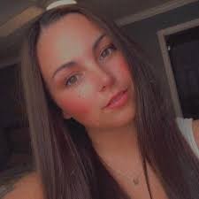 Ebony Stone. ♡ (@ebony_stone_18)