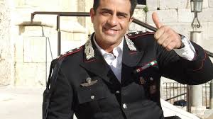 Simone montedoro, 41 anni, e la compagna lara, lo scorso 29 agosto sono diventati genitori del piccolo matteo. Don Matteo 11 Simone Montedoro Lascia La Serie Lanostratv