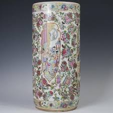 Chinese rain umbrella, the perfect rainy. Lot Art Antique Chinese Rose Medallion Umbrella Stand