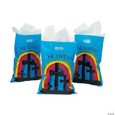 Ahead, a roundup of fun things such as fruit, alcohol, water and hangover kits to put in your guest welcome totes. Inspirational Goody Bags Oriental Trading