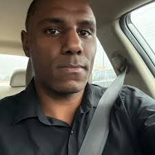 Aight Boom.. I'm thinkin Four Brothers the sequel 🎬based in Boston, I'll  be the long lost cousin from Fall River that got in debt to the mob, now we  gotta take them