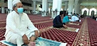 Sedangkan, menurut malikiyah, jamaah sholat jumat itu paling sedikit 12 orang, selain imam. Sebak Dan Syukur Akhirnya Menunaikan Solat Jumaat Utusan Borneo Online