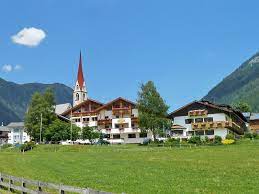 Nach einer kaffeepause in sterzing sind wir über den brenner ins valsertal gfahren beim gasthaus touristenrast (1345m) haben wir geparkt.… Vals Muhlbach Sudtirol