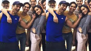Throwback When Sushant Singh Rajput Was Snapped Chilling With Shraddha Kapoor And Chhichhore Gang Hindi Movie News Times Of India Director nitesh tiwari's hindi movie chichore starring sushant singh rajput, shraddha kapoor, varun sharma. throwback when sushant singh rajput was snapped chilling with shraddha kapoor and chhichhore gang