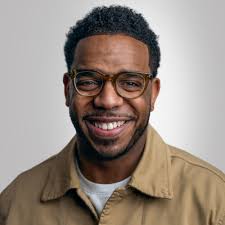 Darwin Mason's Instagram, Twitter & Facebook