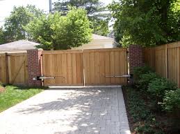 Jun 02, 2021 · to keep the electric fence juiced, you need a charger that will keep electrical current powering the fence wires. Rusticfences Com Wood Fencing Wood Fence With Electric Gate Opener Rustic Fence Wood Fence Fence Gate