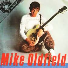 Provided to youtube by wm uk flowers of the forest · mike oldfield the voyager ℗ 1996 warner music uk ltd engineer, producer: Mike Oldfield Moonlight Shadow Dutchcharts Nl