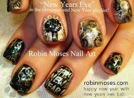 They're as bright and shiny as 2020 is about to be. New Years Eve Nail Designs