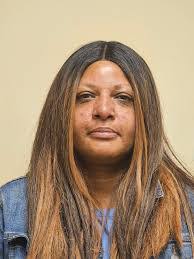 Gina Darnell's Instagram, Twitter & Facebook