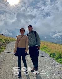 단독 이번 열애설은, 진짜다…현빈♥손예진, 2021년 1호 연인. Pmmbsc0qzxjg2m