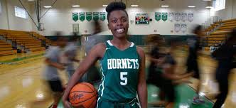 Lincoln High senior passes 1,000 points for career