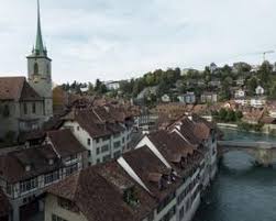 Burgdorf has a growing economy, several small companies called kmu (small and middle companies) are located and have their headquarters in burgdorf, such as ypsomed (former disetronic), aebi, typon, iverslee and seewer. Viajacobi Etappe 29 Burgdorf Bern Barengraben Wanderland