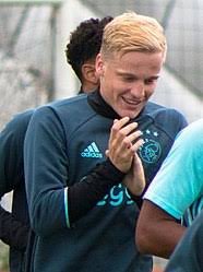 While at the youth systems of ajax, donny gradually rose through the ranks and established. Donny Van De Beek Wikipedia