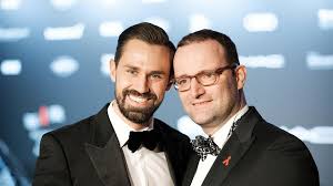 Sehen sie, was bundesgesundheitsminister jens spahn (cdu) am freitagmorgen in berlin sagte. Jens Spahn Hat Geheiratet
