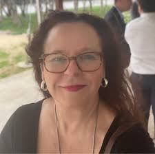 Congratulations to Georgia Tech women's basketball coach Nell Fortner  (photo from 2023) stepping away after 30 years of coaching. Did a terrific  job in Atlanta. Led the 2000 womens team to Olympics