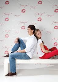 Smita Tapete More than words MW-50050 Uni hellgrau mit Glitter silber