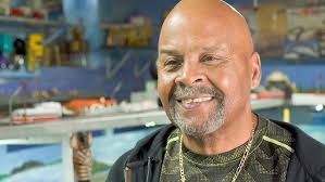 Mum Of Two Crafts Knives And Scissors For A Living: Forged In Britain