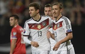 Max kruse wehrt sich gegen hasskommentare im netz. Max Kruse Deutschland Trikot