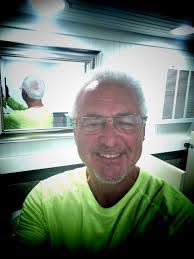 Kim Acton's Instagram, Twitter & Facebook