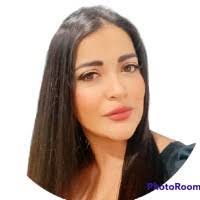 Diana Arcos's Instagram, Twitter & Facebook