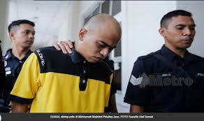 Geng curi motosikal dan pecah cermin kereta kantoi. Abang Botak Kena 12 Bulan Penjara Menangis Ketika Disoal Majistret Remaja