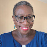 Yadira Aranda's Instagram, Twitter & Facebook