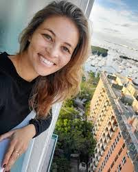 Vanessa Bussart's Instagram, Twitter & Facebook