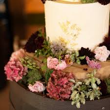 Buy wedding cake flowers and get the best deals at the lowest prices on ebay! Wedding Cake Flowers Blooming Green Seasonal British Wedding Flowers