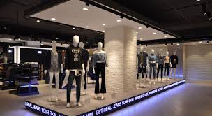 Back to malaysia travel tips mainpage; Garde ã‚®ãƒ£ãƒ«ãƒ‰ Parkson Department Store Johor Bahru Malaysia