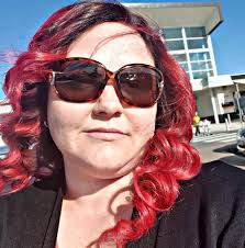 Molly Chandler's Instagram, Twitter & Facebook