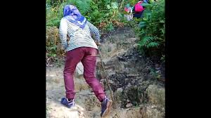 Sblm balik rumah kita singgah hilang kan rindu kat bukit melati.rindu nak hiking dapat tgk bukit melati pun jadi la. Hiking Bukit Melati Nilai Negeri Sembilan Youtube