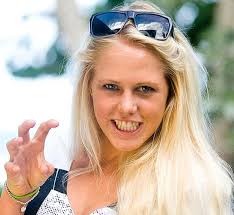 The 35 Hottest Female Surfers, Ranked